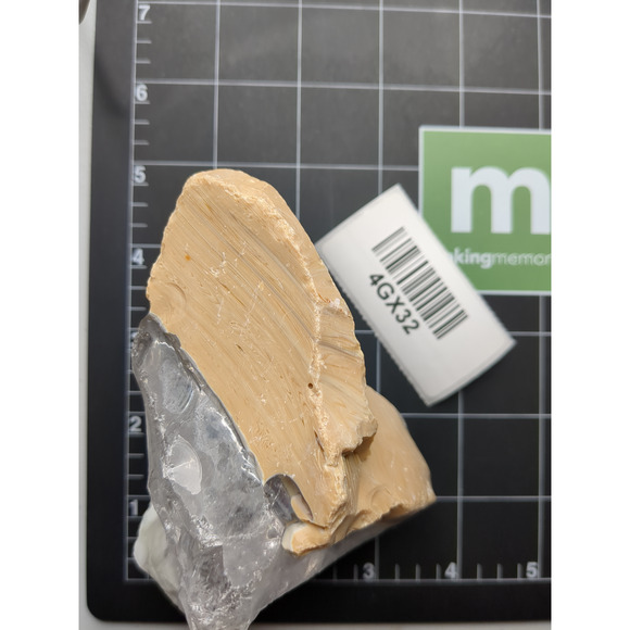 Vaseline Carmel and Milk Glass Art Glass Cullet Uranium Slag Glass #4GX32 - Picture 9 of 9